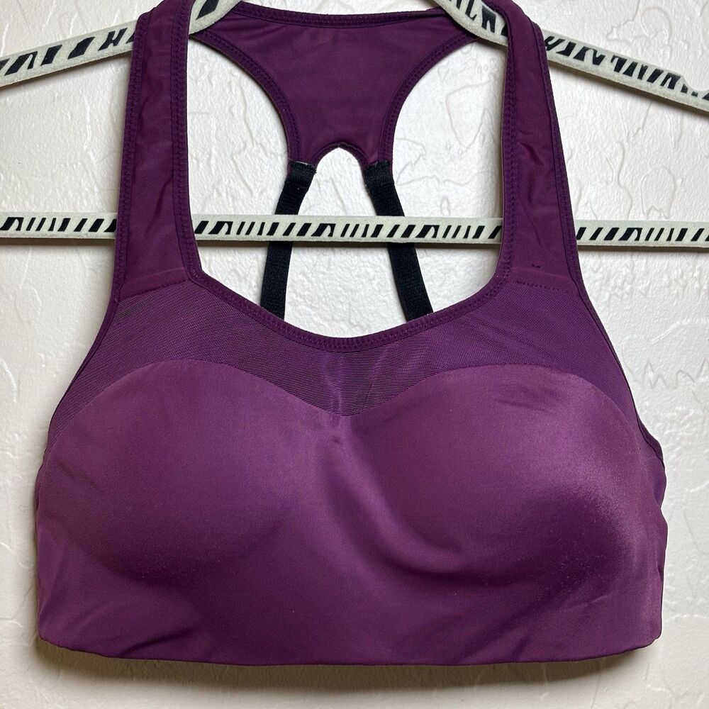 Nike Womens Medium Purple Sports Bra Molded Cups Adjustable Racerback Mesh
